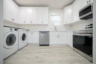 1934 Hawthorne, Houston, TX 77098 - Photo 5