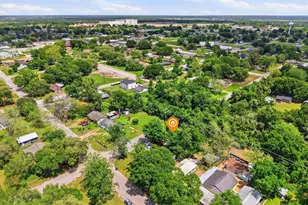 725 Lafayette St, Hempstead, TX 77445 - Photo 23