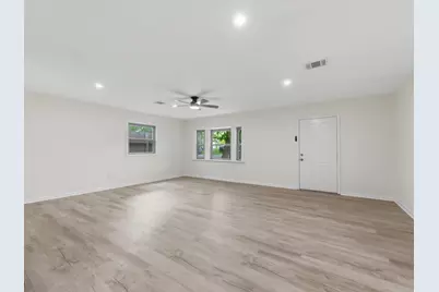 725 Lafayette Street, Hempstead, TX 77445 - Photo 5