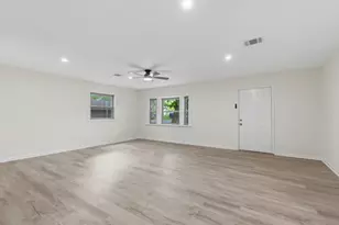 725 Lafayette St, Hempstead, TX 77445 - Photo 5
