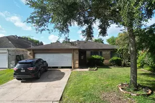 13831 Aspen Hollow Ln, Houston, TX 77082 - Photo 1