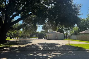 13831 Aspen Hollow Ln, Houston, TX 77082 - Photo 19