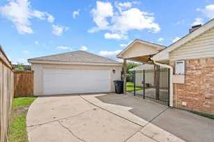 13926 Britoak Ln, Houston, TX 77079 - Photo 21