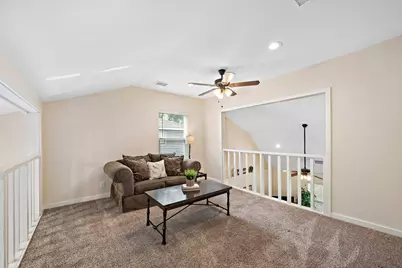 401 Lazy River Lane, Mont Belvieu, TX 77523 - Photo 17