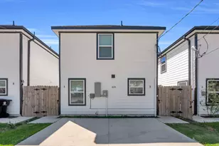 8124 Sterlingshire St, Houston, TX 77078 - Photo 9