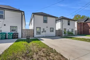 8124 Sterlingshire St, Houston, TX 77078 - Photo 3