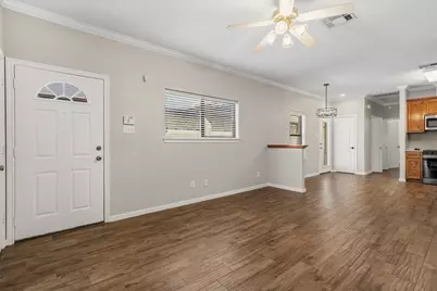 304 Reppert Street, Bacliff, TX 77518 - Photo 5