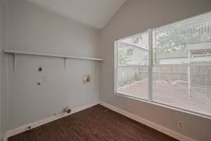 1813 Hatwell St, Houston, TX 77023 - Photo 25
