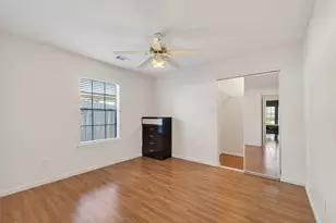 9927 Glenkirk Dr, Houston, TX 77089 - Photo 11