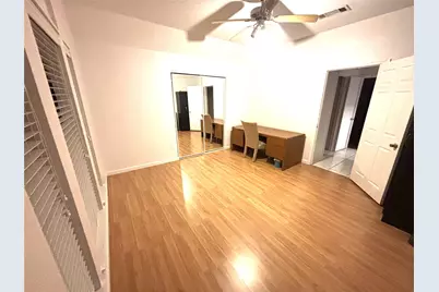 9927 Glenkirk Drive, Houston, TX 77089 - Photo 11