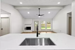 411 Topsail Way, Crosby, TX 77532 - Photo 13