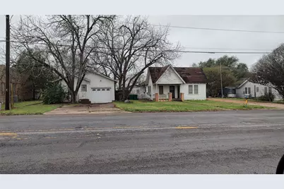 1703 N Park Street N, Brenham, TX 77833 - Photo 5