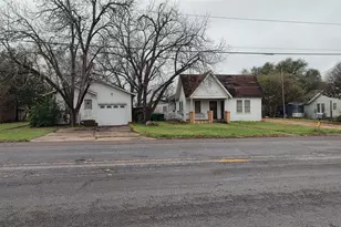 1703 N Park Street N, Brenham, TX 77833 - Photo 5