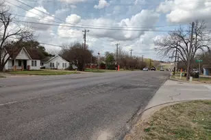 1703 N Park Street N, Brenham, TX 77833 - Photo 7