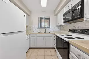 209 Lakeview Terrace, Conroe, TX 77356 - Photo 11