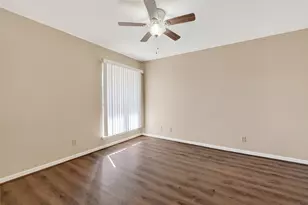 209 Lakeview Terrace, Conroe, TX 77356 - Photo 9