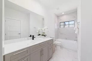 11923 N Hoa Sen Cir, Houston, TX 77072 - Photo 21