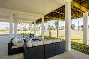 18409 Shaman Dr, Galveston, TX 77554 - Photo 25