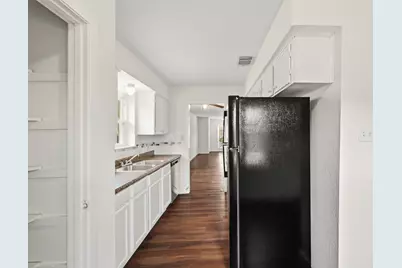 7303 Housman #B, Houston, TX 77055 - Photo 9