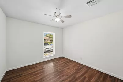 7303 Housman #B, Houston, TX 77055 - Photo 11
