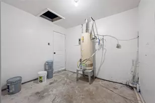 8423 Wier Dr, Houston, TX 77017 - Photo 13