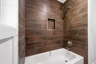 8423 Wier Dr, Houston, TX 77017 - Photo 15