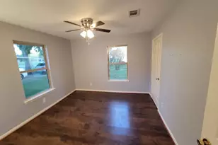 2309 Avenue F, Dickinson, TX 77539 - Photo 9