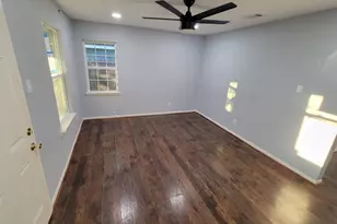 2309 Avenue F, Dickinson, TX 77539 - Photo 3