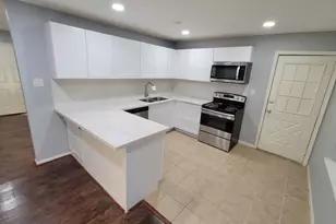 2309 Avenue F, Dickinson, TX 77539 - Photo 5
