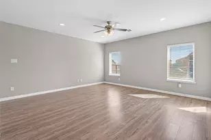 13009 Leisure Cove Dr, La Marque, TX 77568 - Photo 7