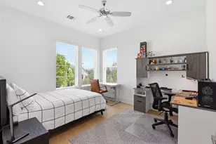 4303 Dorothy St, Bellaire, TX 77401 - Photo 41