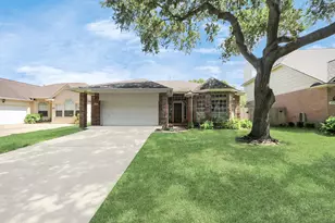 4615 Jaymar Dr, Sugar Land, TX 77479 - Photo 3