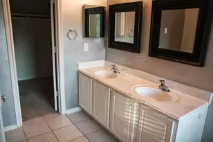 142 N Camellia Grove Cir, The Woodlands, TX 77382 - Photo 23