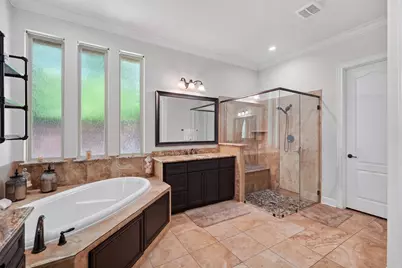 18 Sundown Ridge Place, The Woodlands, TX 77375 - Photo 23