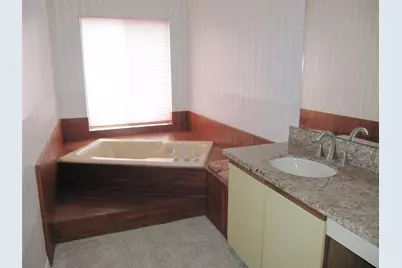 109 W 10 Street, Houston, TX 77008 - Photo 13