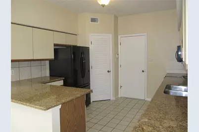 109 W 10 Street, Houston, TX 77008 - Photo 7