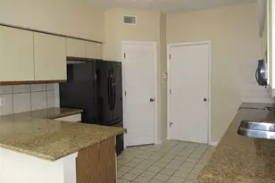 109 W 10th St, Houston, TX 77008 - Photo 7