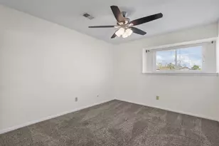 2125 Broadlawn Dr, Houston, TX 77058 - Photo 17