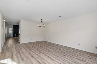 2125 Broadlawn Drive, Houston, TX 77058 - Photo 9