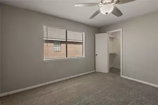 2404 Sycamore Ave, Huntsville, TX 77340 - Photo 19