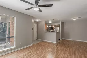 2404 Sycamore Ave, Huntsville, TX 77340 - Photo 7