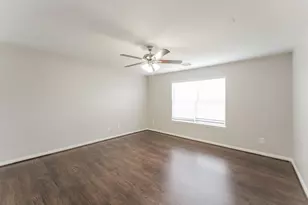 16102 Dawn Marie Ln, Sugar Land, TX 77498 - Photo 15