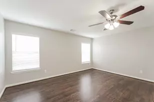 16102 Dawn Marie Ln, Sugar Land, TX 77498 - Photo 13