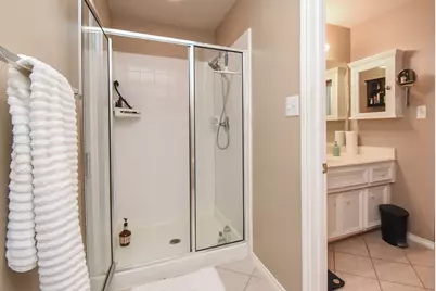 1702 Redwing Pines Drive, Houston, TX 77009 - Photo 15