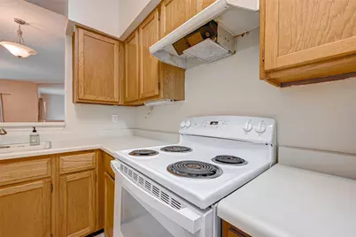 7597 Cambridge Street, Houston, TX 77054 - Photo 17