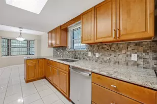 10714 Sagewind Dr, Houston, TX 77089 - Photo 23