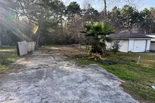 14439 W Lee Shore Dr, Willis, TX 77318 - Photo 1