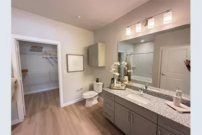 1610 Campbell Rd #B1, Houston, TX 77055 - Photo 9