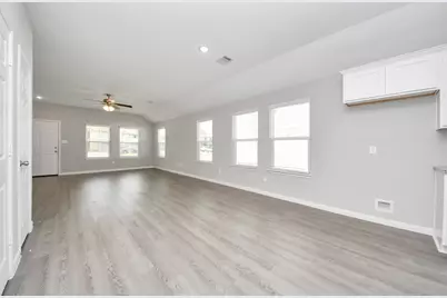 815 Jefferson Ave, Cleveland, TX 77327 - Photo 11