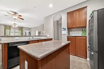1057 Shadow Glenn Drive, Conroe, TX 77301 - Photo 17